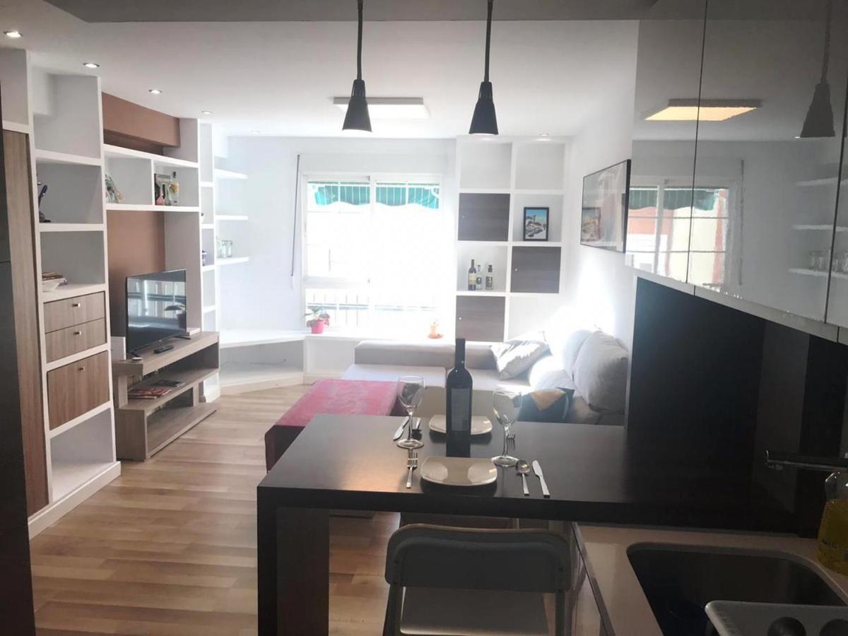 Malaga Centro - La Trinidad Apartment Ngoại thất bức ảnh