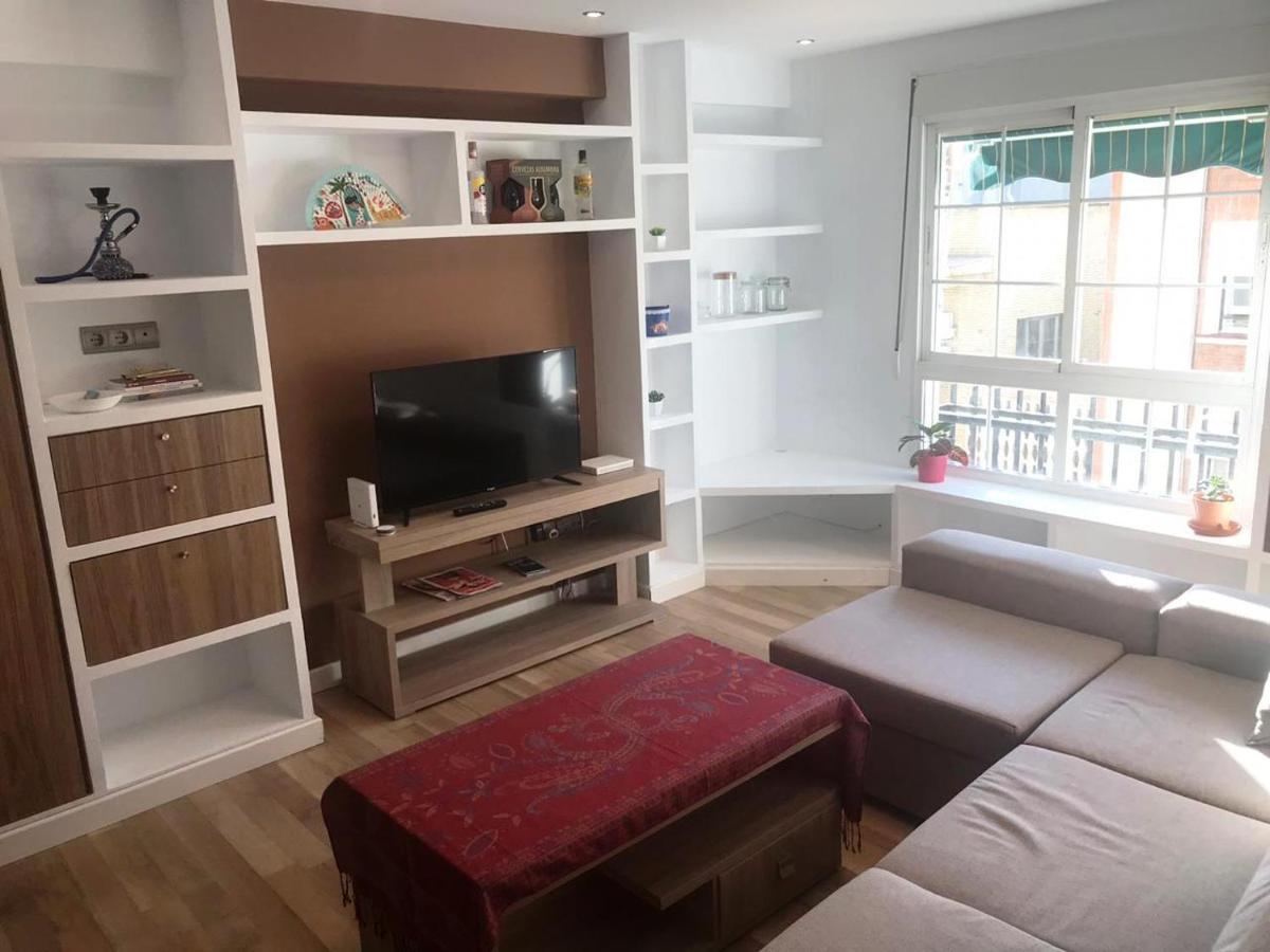 Malaga Centro - La Trinidad Apartment Ngoại thất bức ảnh